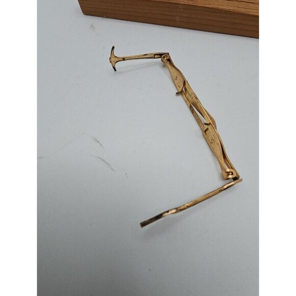 PICK & SHOVEL TIE BAR / CLASP ~ VINTAGE ANSON GOLD TONE TIE BAR PICK & SHOVEL - Picture 3 of 6